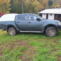 Vyhlásenie verejných obchodných súťaží na automobily